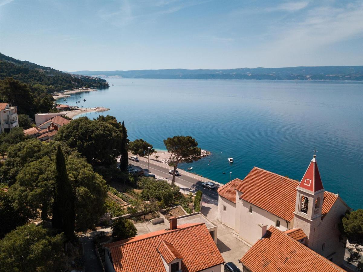 Apartments Antonija Omiš Екстериор снимка