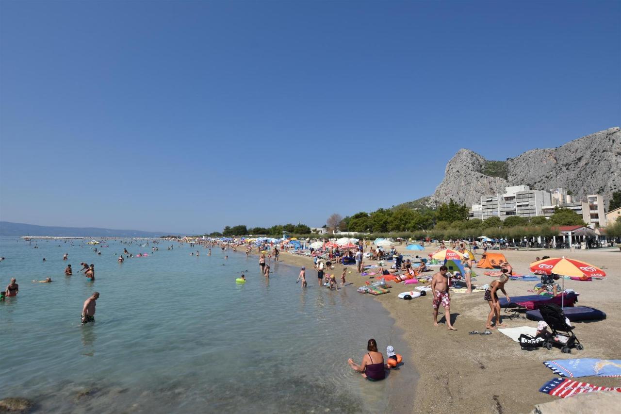 Apartments Antonija Omiš Екстериор снимка