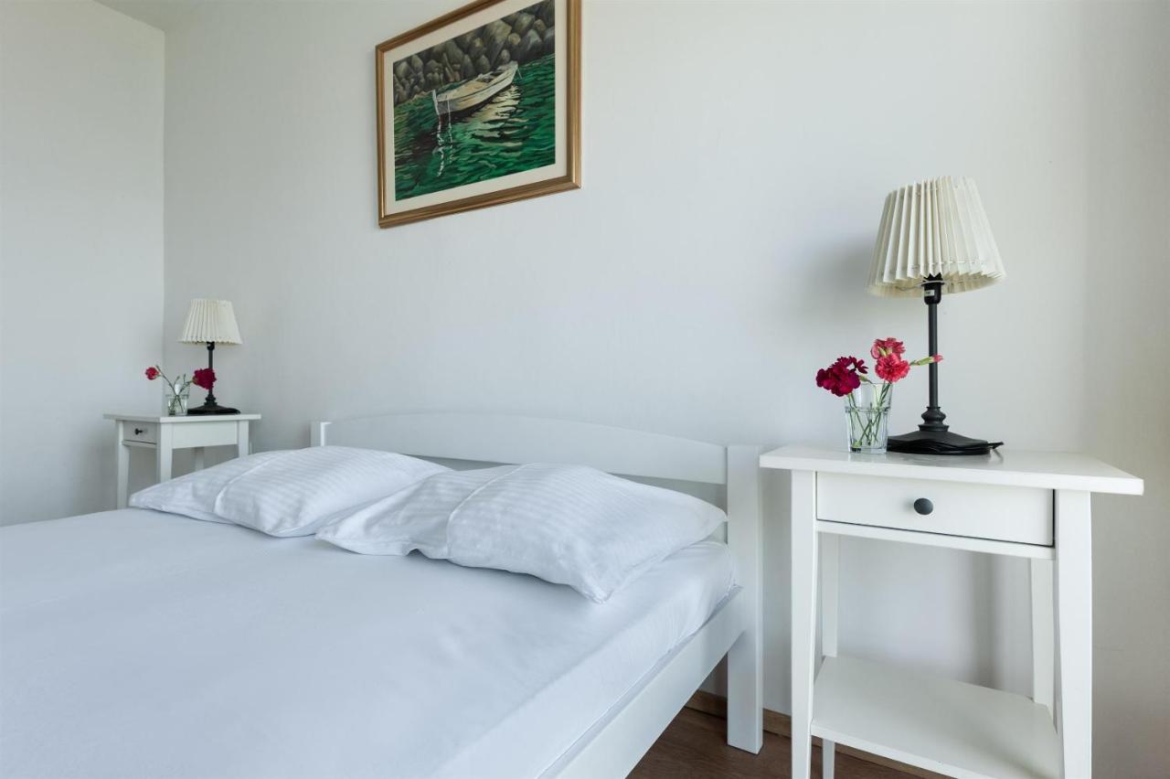 Apartments Antonija Omiš Екстериор снимка